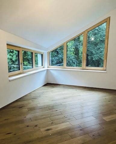 Prodej domu 375 m², pozemek 1.050 m², Brennenhorst 17, Langenhagen, Dolní Sasko Prodej domu 375 m², pozemek 1.050 m², Brennenhorst 17, Langenhagen, Dolní Sasko