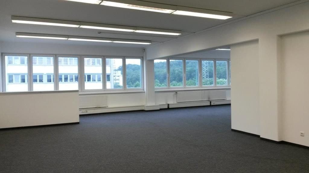 Pronájem kanceláře 30.000 m², Mahdentalstraße 108-114, Sindelfingen, Bádensko-Württembersko Pronájem kanceláře 30.000 m², Mahdentalstraße 108-114, Sindelfingen, Bádensko-Württembersko