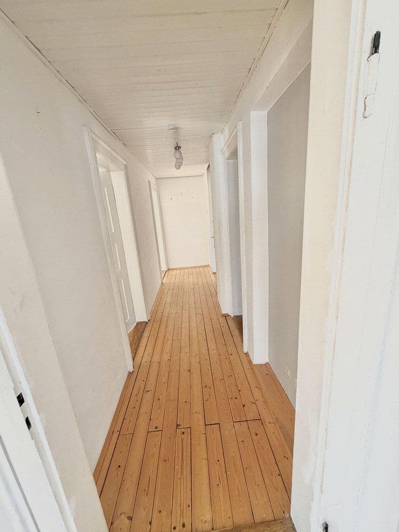 Pronájem bytu 3+1 75 m², kurze Wertachstr. 1 1/2, Augsburg, Bavorsko Pronájem bytu 3+1 75 m², kurze Wertachstr. 1 1/2, Augsburg, Bavorsko