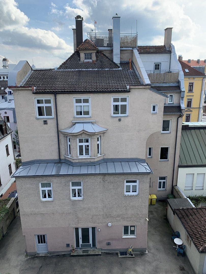 Pronájem bytu 3+1 75 m², kurze Wertachstr. 1 1/2, Augsburg, Bavorsko Pronájem bytu 3+1 75 m², kurze Wertachstr. 1 1/2, Augsburg, Bavorsko