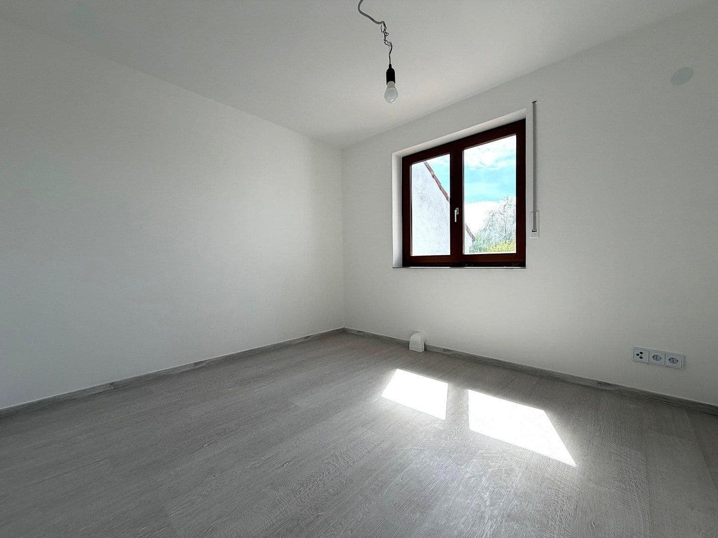 Prodej domu 128 m², pozemek 294 m², Richardisweg 26, Kenzingen, Bádensko-Württembersko Prodej domu 128 m², pozemek 294 m², Richardisweg 26, Kenzingen, Bádensko-Württembersko