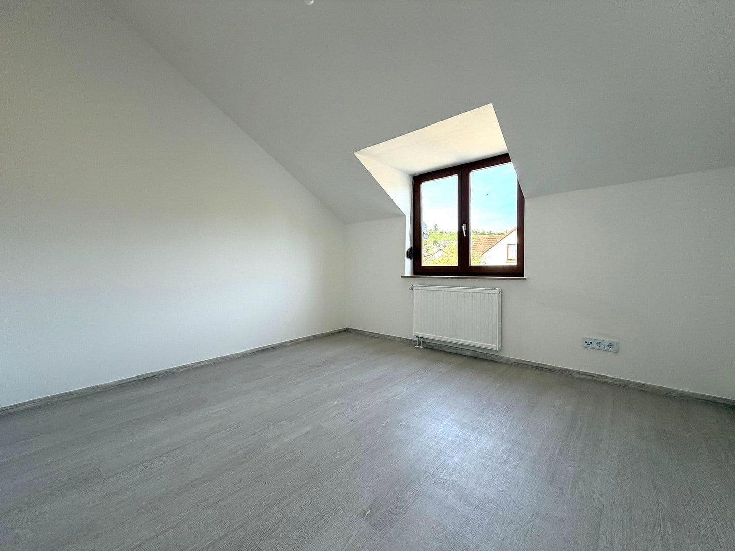 Prodej domu 128 m², pozemek 294 m², Richardisweg 26, Kenzingen, Bádensko-Württembersko Prodej domu 128 m², pozemek 294 m², Richardisweg 26, Kenzingen, Bádensko-Württembersko