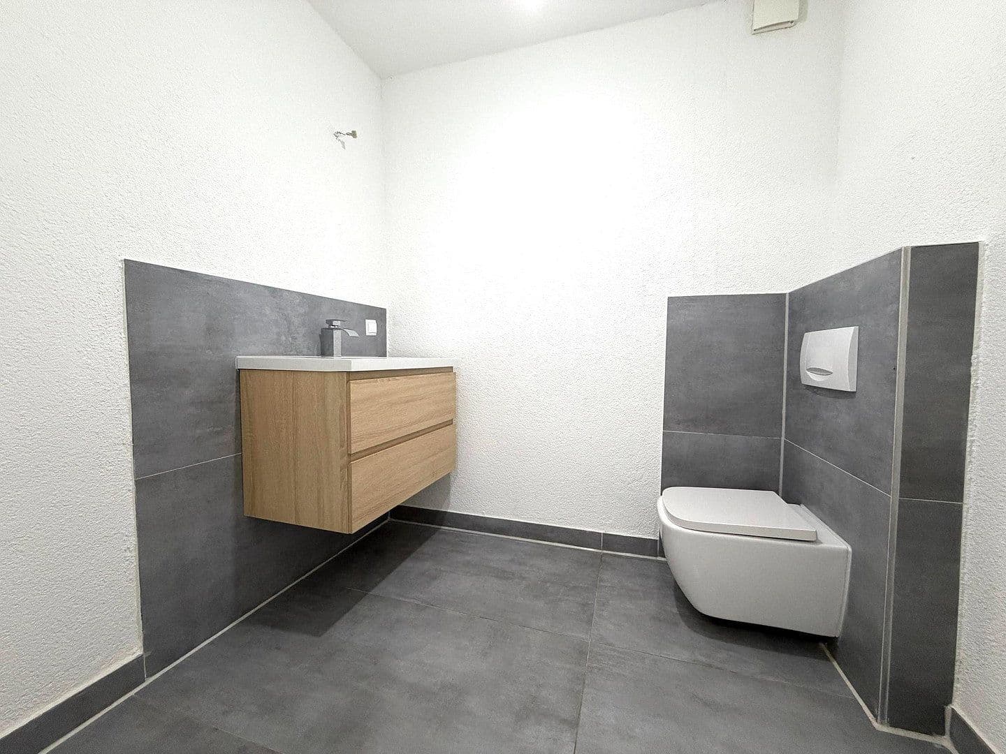 Prodej domu 128 m², pozemek 294 m², Richardisweg 26, Kenzingen, Bádensko-Württembersko Prodej domu 128 m², pozemek 294 m², Richardisweg 26, Kenzingen, Bádensko-Württembersko