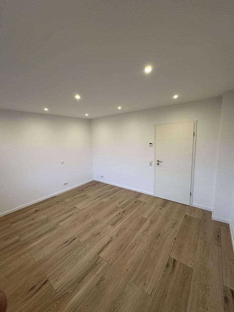 Pronájem bytu 4+1 89 m², Sankt-Peter-Weg 14, Schwerte, Severní Porýní-Vestfálsko Pronájem bytu 4+1 89 m², Sankt-Peter-Weg 14, Schwerte, Severní Porýní-Vestfálsko
