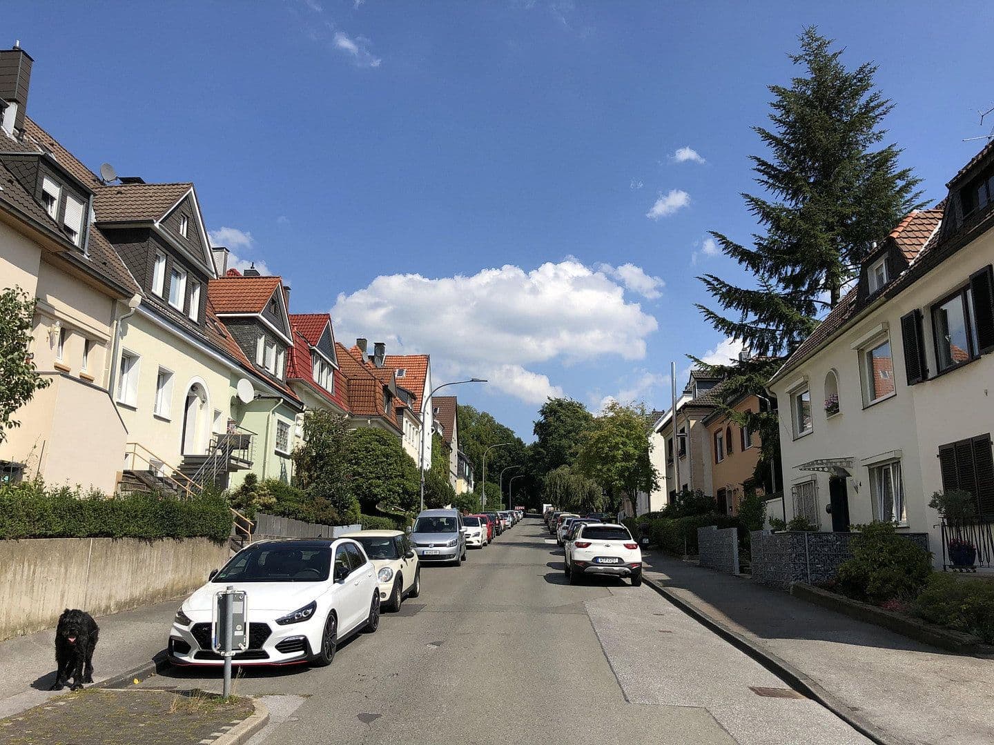 Prodej domu 168 m², pozemek 189 m², Wuppertal, Severní Porýní-Vestfálsko Prodej domu 168 m², pozemek 189 m², Wuppertal, Severní Porýní-Vestfálsko