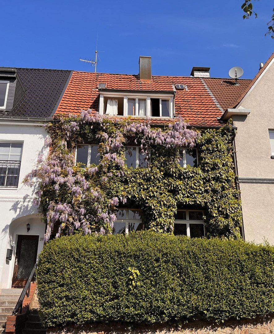 Prodej domu 168 m², pozemek 189 m², Wuppertal, Severní Porýní-Vestfálsko Prodej domu 168 m², pozemek 189 m², Wuppertal, Severní Porýní-Vestfálsko