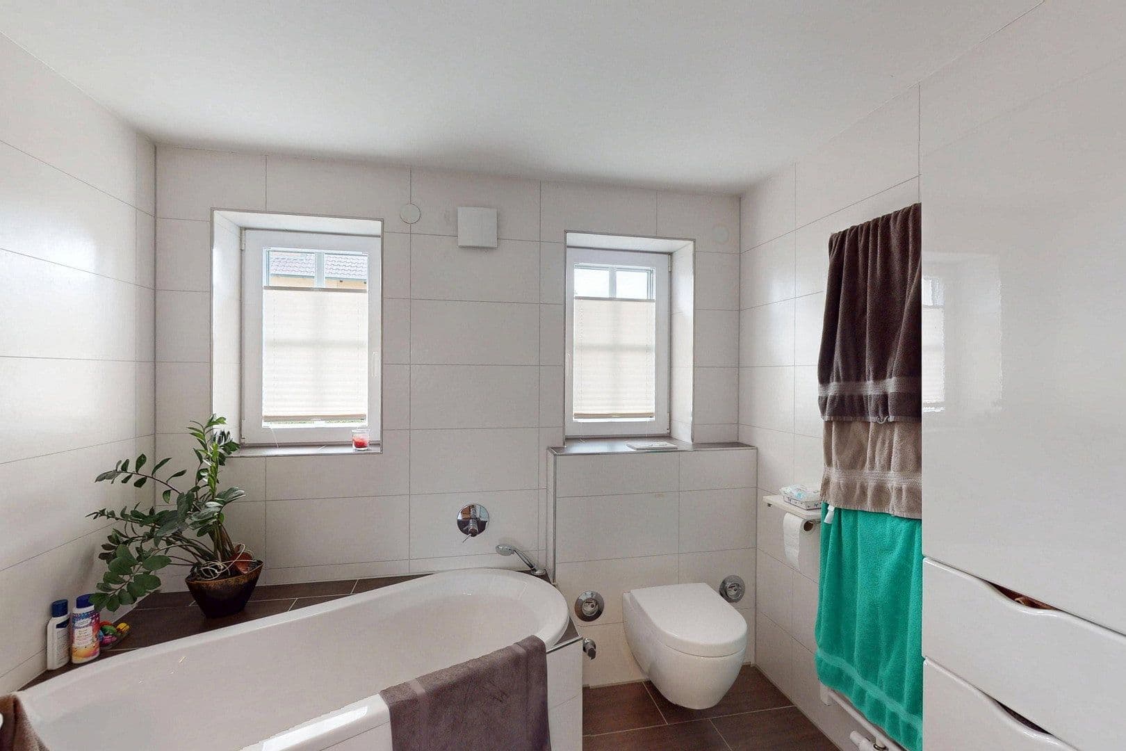 Prodej domu 160 m², pozemek 1.090 m², Schwarzenfeld, Bavorsko Prodej domu 160 m², pozemek 1.090 m², Schwarzenfeld, Bavorsko