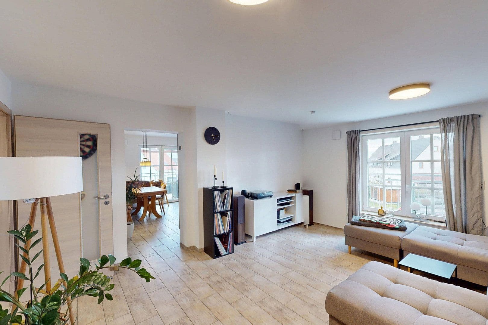 Prodej domu 160 m², pozemek 1.090 m², Schwarzenfeld, Bavorsko Prodej domu 160 m², pozemek 1.090 m², Schwarzenfeld, Bavorsko