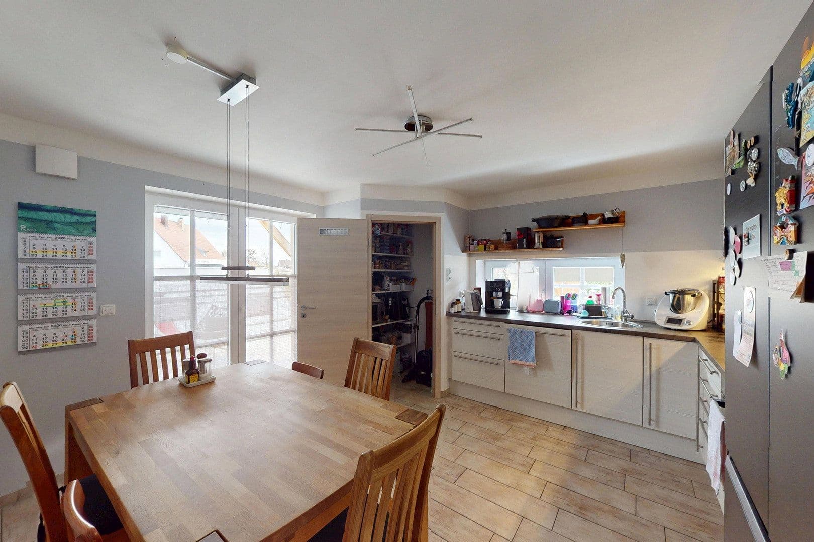 Prodej domu 160 m², pozemek 1.090 m², Schwarzenfeld, Bavorsko Prodej domu 160 m², pozemek 1.090 m², Schwarzenfeld, Bavorsko