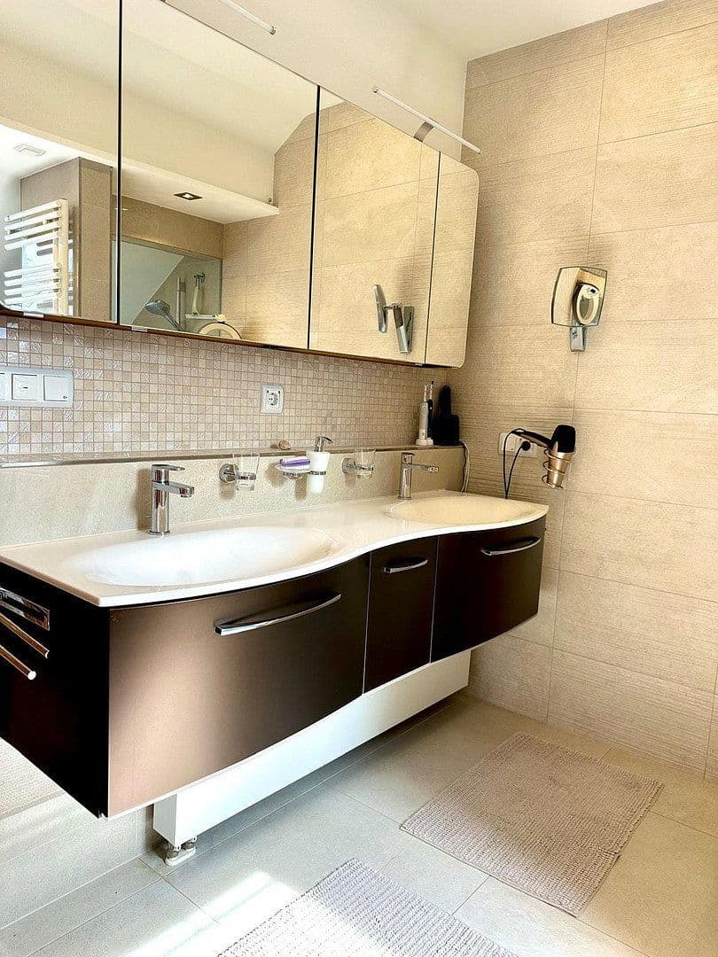 Prodej domu 258 m², pozemek 833 m², Zell am Moos, Horní Rakousko Prodej domu 258 m², pozemek 833 m², Zell am Moos, Horní Rakousko