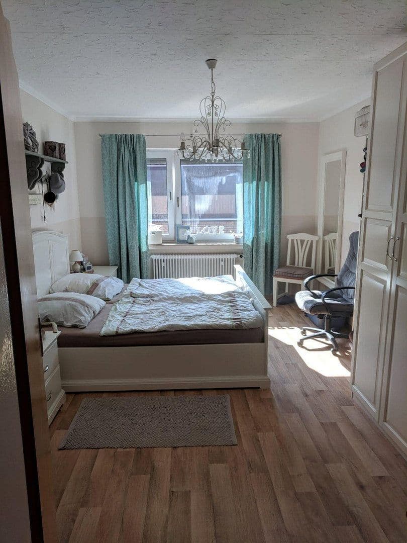 Prodej domu 389 m², pozemek 472 m², Paderborn, Severní Porýní-Vestfálsko Prodej domu 389 m², pozemek 472 m², Paderborn, Severní Porýní-Vestfálsko