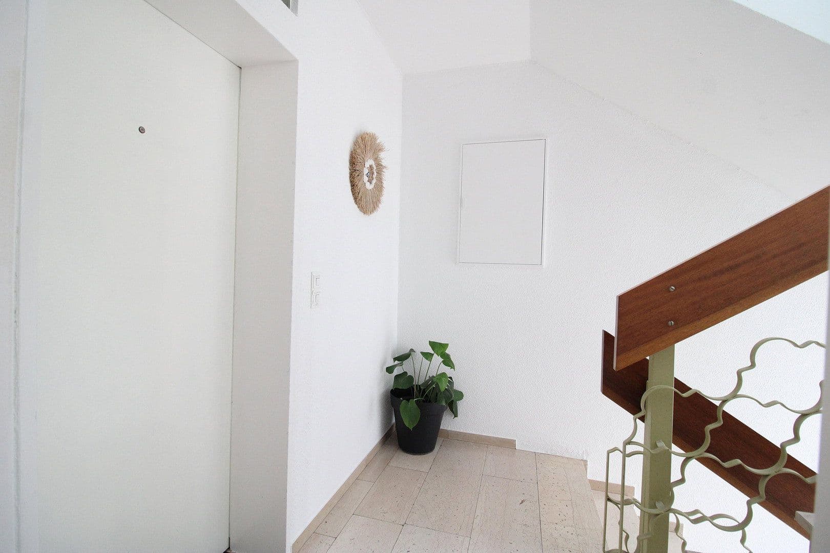 Prodej domu 389 m², pozemek 472 m², Paderborn, Severní Porýní-Vestfálsko Prodej domu 389 m², pozemek 472 m², Paderborn, Severní Porýní-Vestfálsko