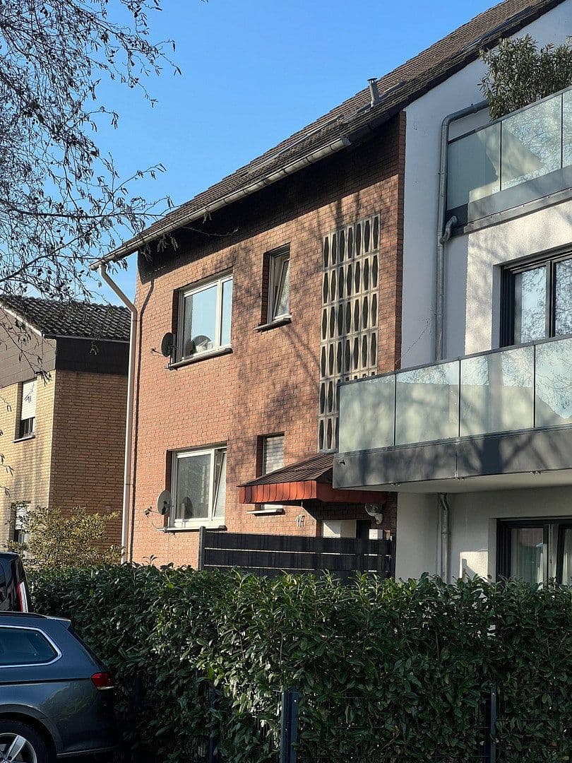 Prodej domu 389 m², pozemek 472 m², Paderborn, Severní Porýní-Vestfálsko Prodej domu 389 m², pozemek 472 m², Paderborn, Severní Porýní-Vestfálsko