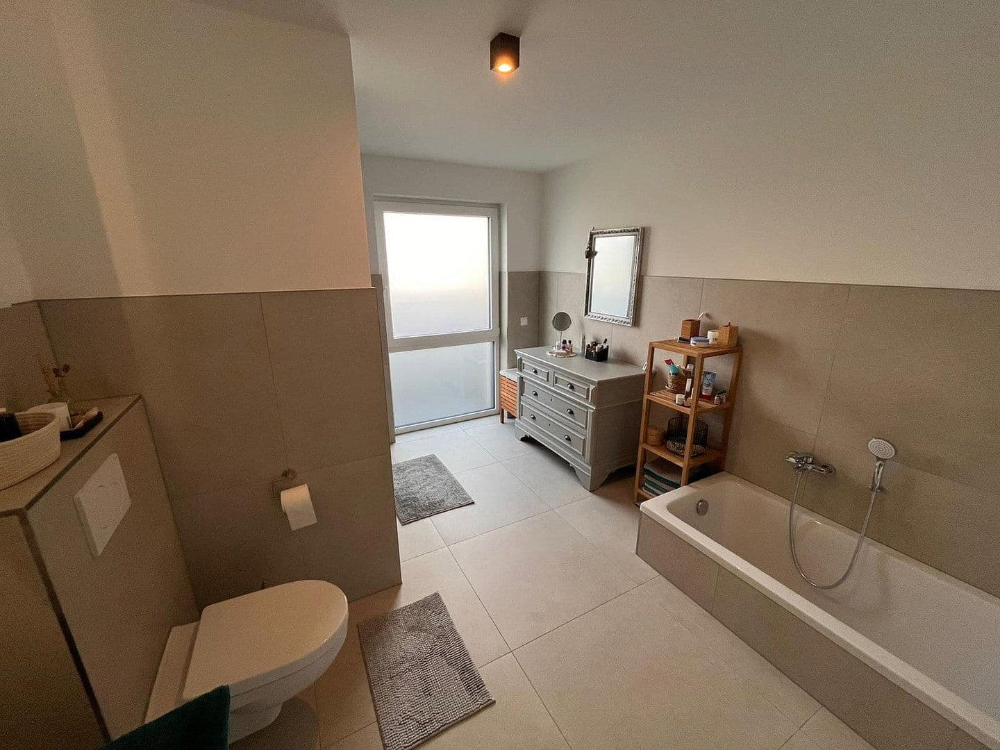 Pronájem bytu 3+kk 93 m², Nideggen, Severní Porýní-Vestfálsko Pronájem bytu 3+kk 93 m², Nideggen, Severní Porýní-Vestfálsko