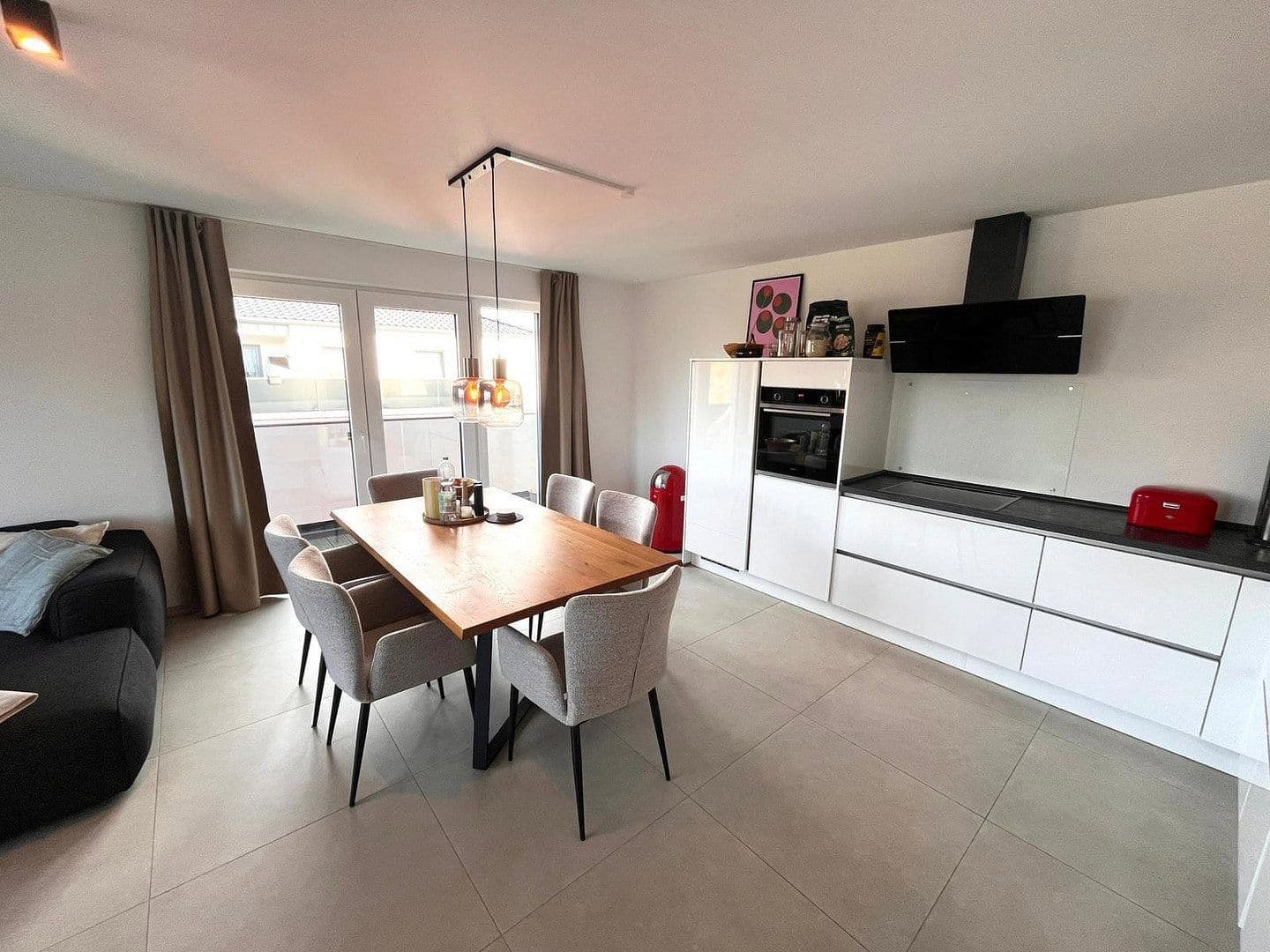 Pronájem bytu 3+kk 93 m², Nideggen, Severní Porýní-Vestfálsko Pronájem bytu 3+kk 93 m², Nideggen, Severní Porýní-Vestfálsko