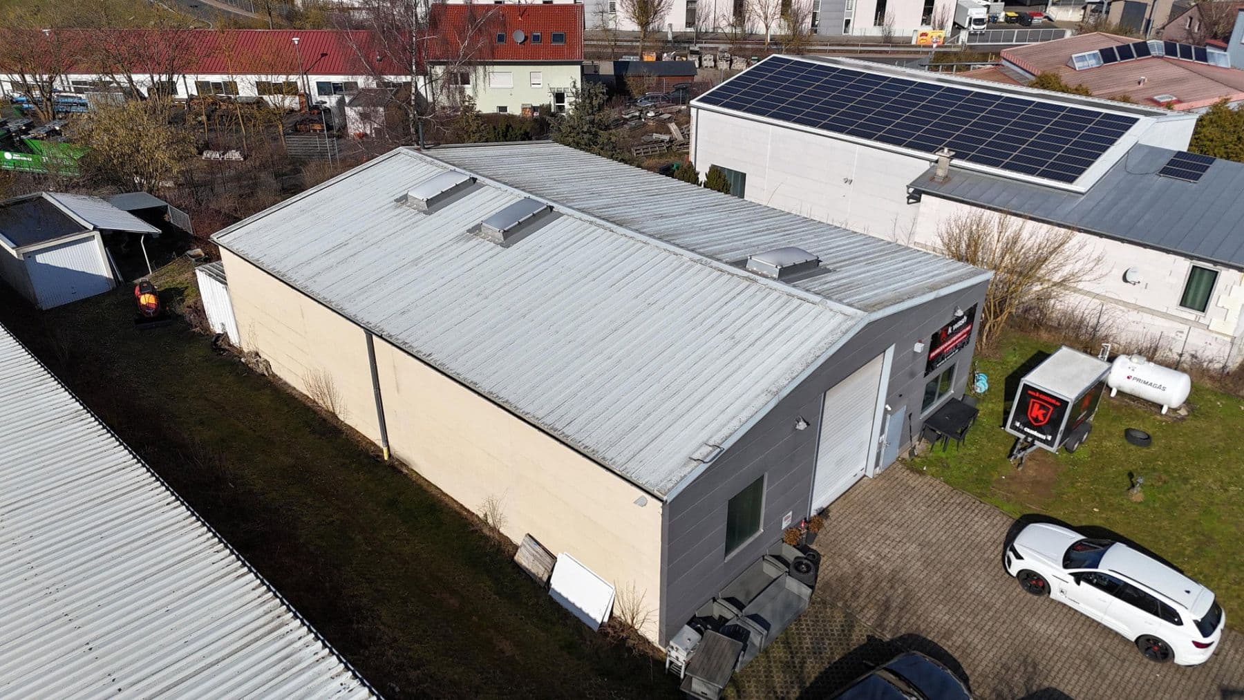Prodej nebytového prostoru 1.500 m², Estenfeld, Bavorsko Prodej nebytového prostoru 1.500 m², Estenfeld, Bavorsko