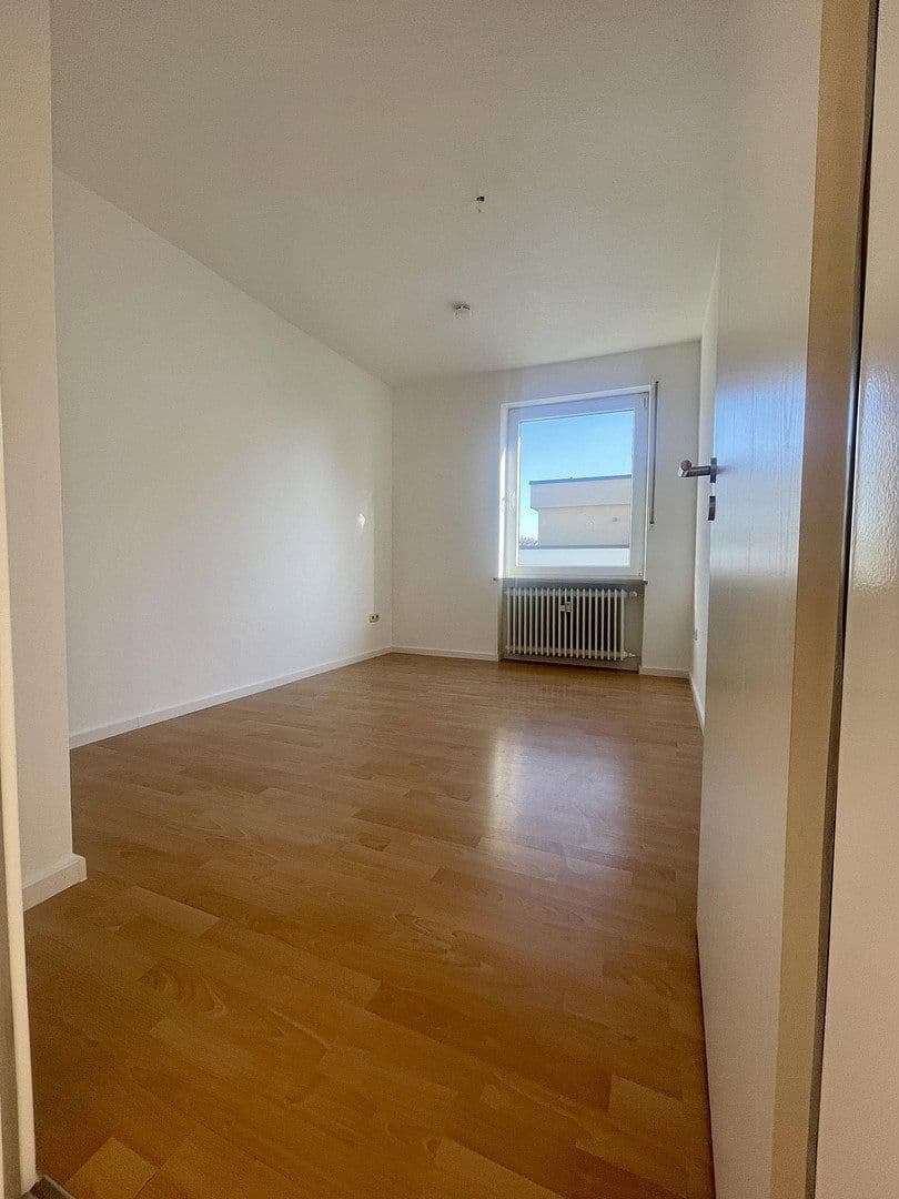 Pronájem bytu 3+1 83 m², München, Bavorsko Pronájem bytu 3+1 83 m², München, Bavorsko