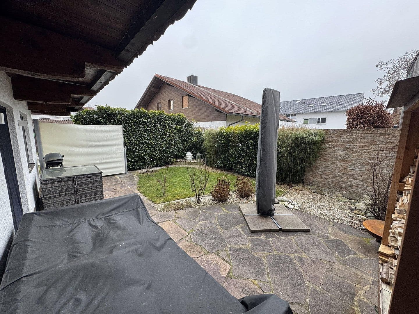 Prodej bytu 4+1 145 m², Aiblingerstraße 6, Bruckmühl, Bavorsko Prodej bytu 4+1 145 m², Aiblingerstraße 6, Bruckmühl, Bavorsko