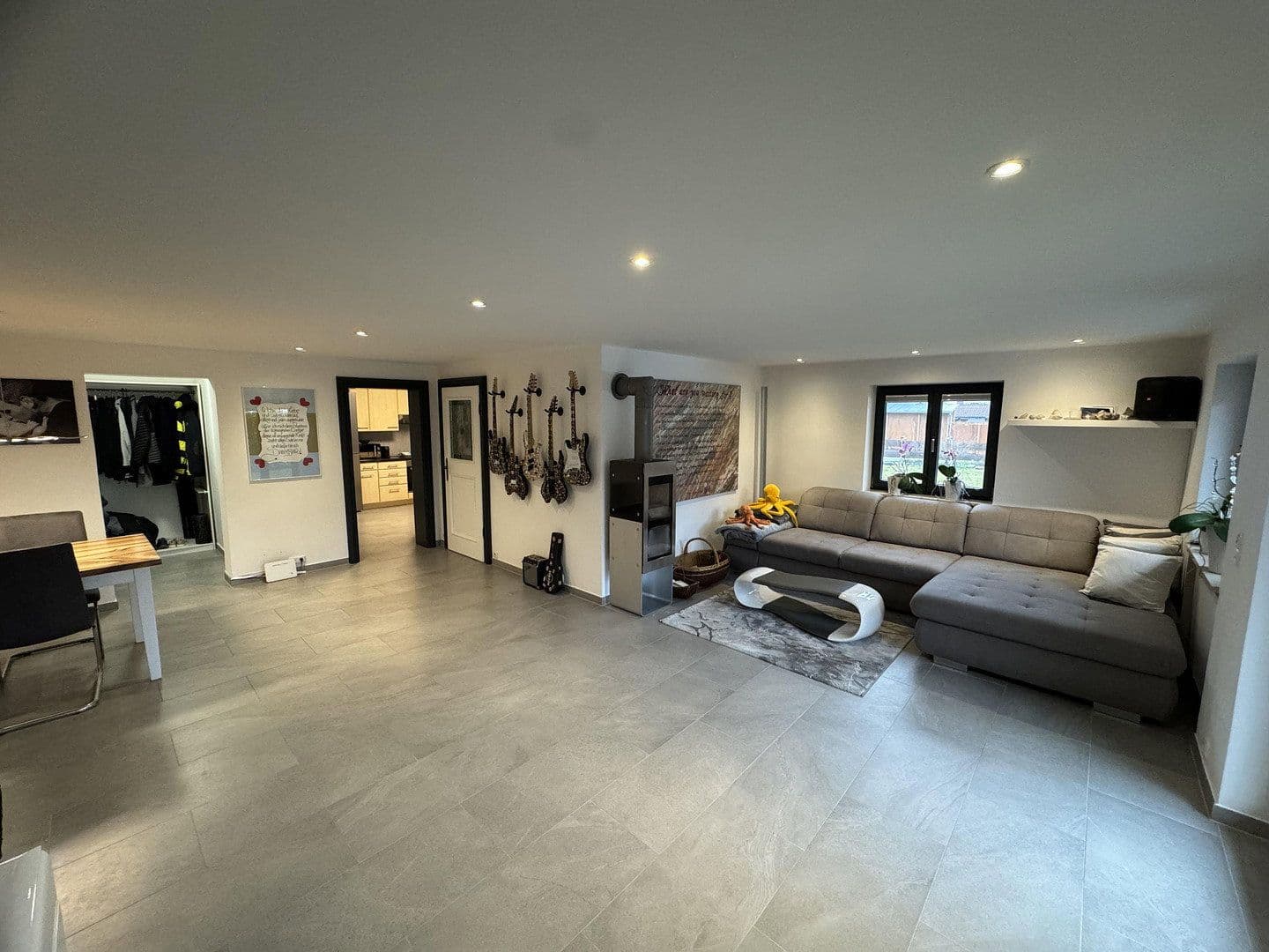 Prodej bytu 4+1 145 m², Aiblingerstraße 6, Bruckmühl, Bavorsko Prodej bytu 4+1 145 m², Aiblingerstraße 6, Bruckmühl, Bavorsko