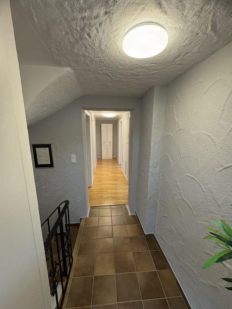 Prodej bytu 4+1 145 m², Aiblingerstraße 6, Bruckmühl, Bavorsko Prodej bytu 4+1 145 m², Aiblingerstraße 6, Bruckmühl, Bavorsko