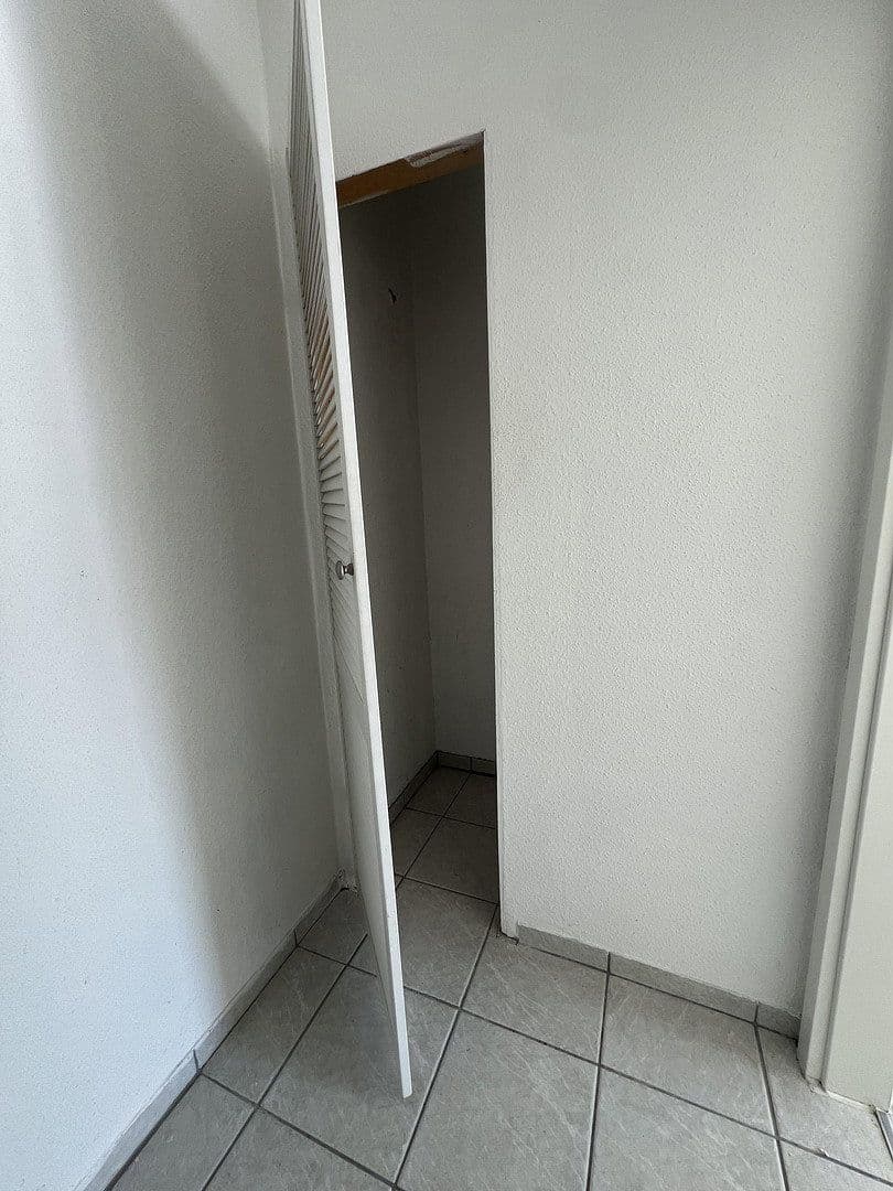 Pronájem bytu 1+1 44 m², Mainstraße 2, Heiligenhaus, Severní Porýní-Vestfálsko Pronájem bytu 1+1 44 m², Mainstraße 2, Heiligenhaus, Severní Porýní-Vestfálsko