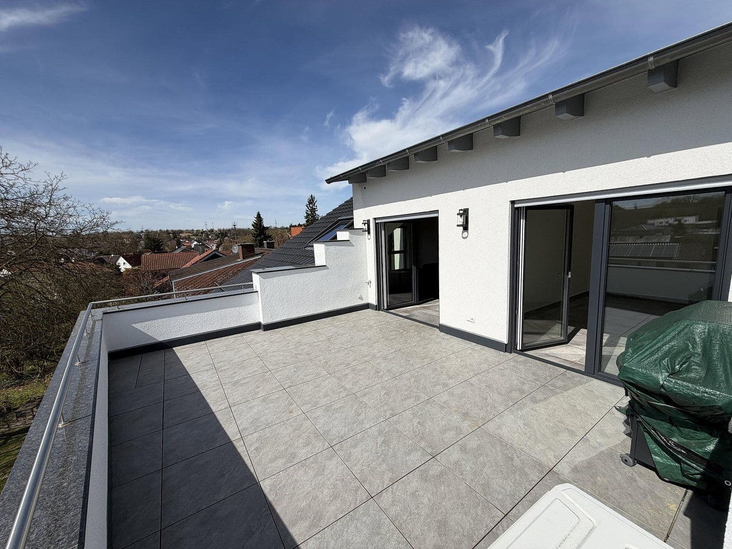 Prodej bytu 4+1 141 m², Wiesloch, Bádensko-Württembersko Prodej bytu 4+1 141 m², Wiesloch, Bádensko-Württembersko