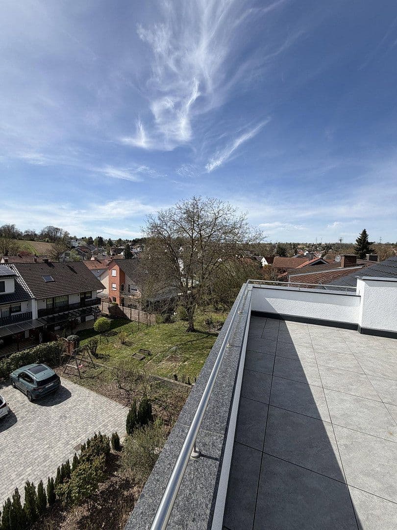 Prodej bytu 4+1 141 m², Wiesloch, Bádensko-Württembersko Prodej bytu 4+1 141 m², Wiesloch, Bádensko-Württembersko