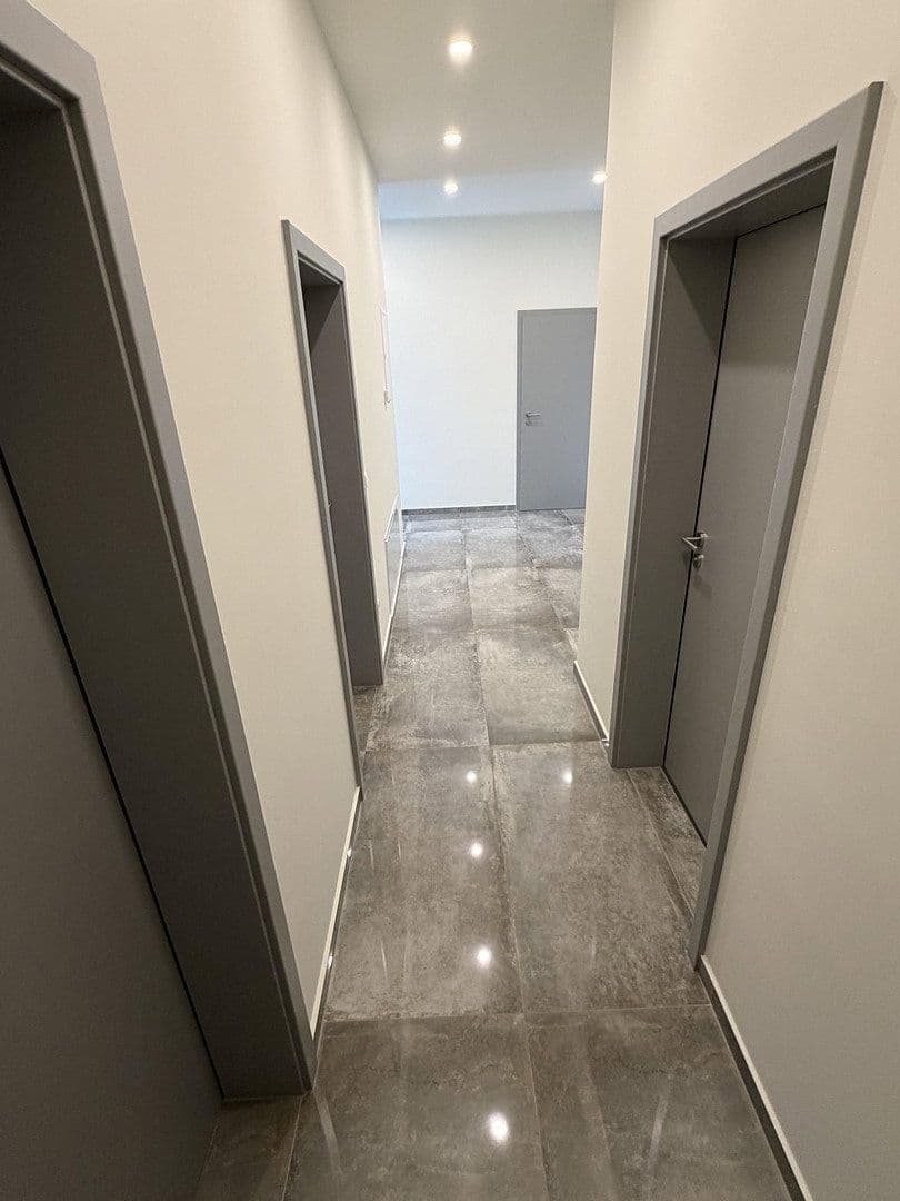 Prodej bytu 4+1 141 m², Wiesloch, Bádensko-Württembersko Prodej bytu 4+1 141 m², Wiesloch, Bádensko-Württembersko