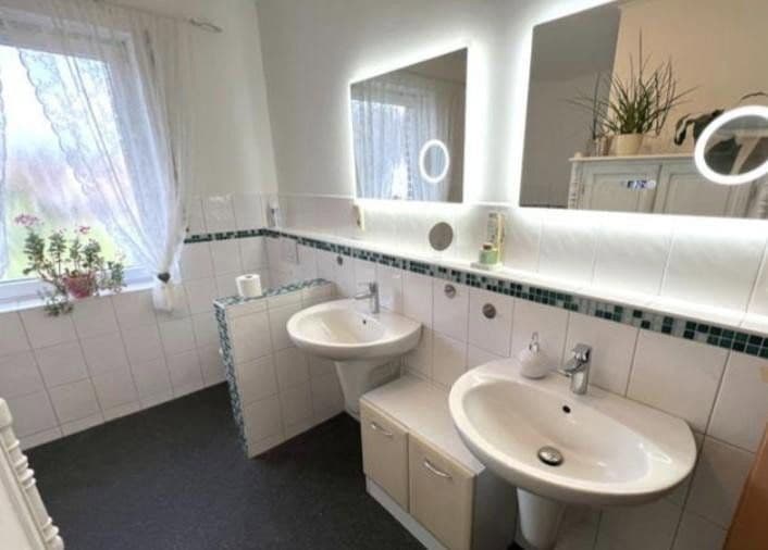 Pronájem domu 160 m², pozemek 441 m², Heinsberg, Severní Porýní-Vestfálsko Pronájem domu 160 m², pozemek 441 m², Heinsberg, Severní Porýní-Vestfálsko