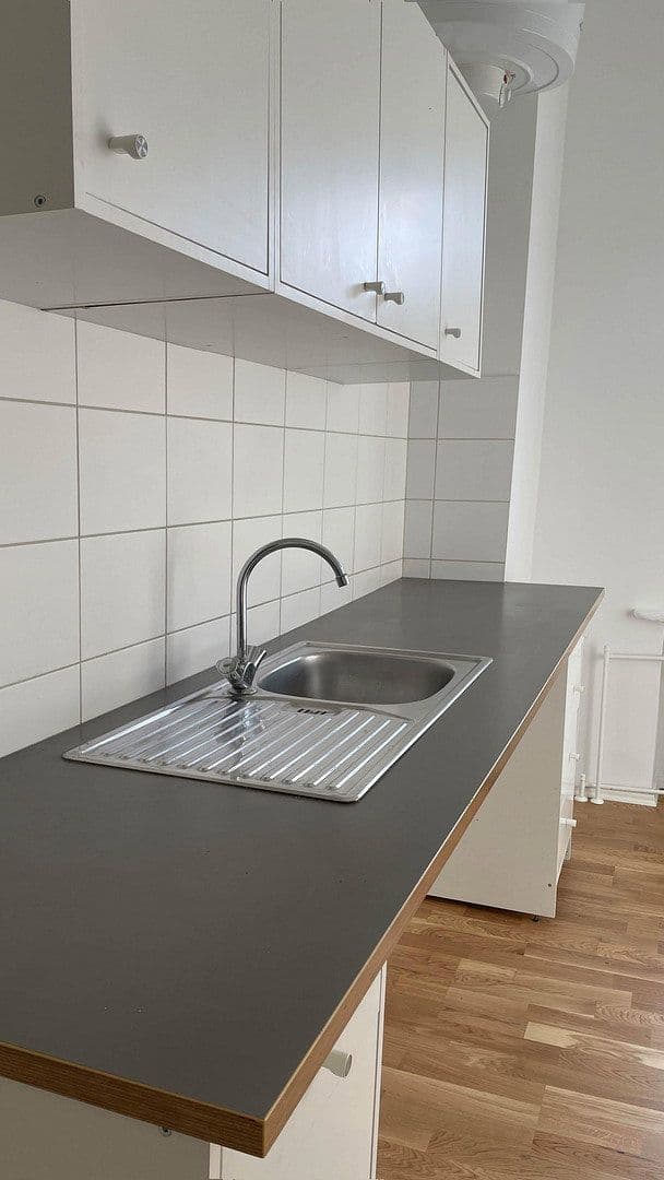 Prodej bytu 1+1 42 m², Koloniestrasse 33, Berlin, Berlín Prodej bytu 1+1 42 m², Koloniestrasse 33, Berlin, Berlín