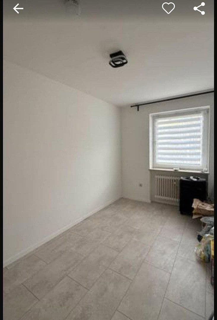 Pronájem bytu 3+1 80 m², Putzbrunner Straße 124a, Ottobrunn, Bavorsko Pronájem bytu 3+1 80 m², Putzbrunner Straße 124a, Ottobrunn, Bavorsko