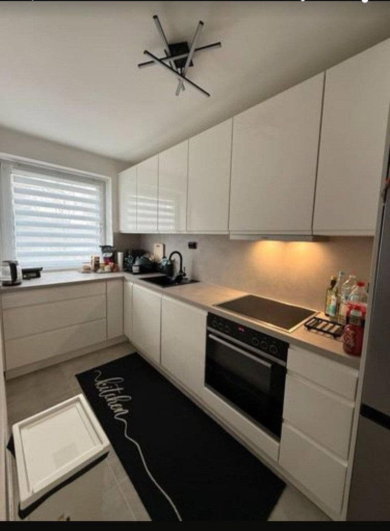 Pronájem bytu 3+1 80 m², Putzbrunner Straße 124a, Ottobrunn, Bavorsko Pronájem bytu 3+1 80 m², Putzbrunner Straße 124a, Ottobrunn, Bavorsko