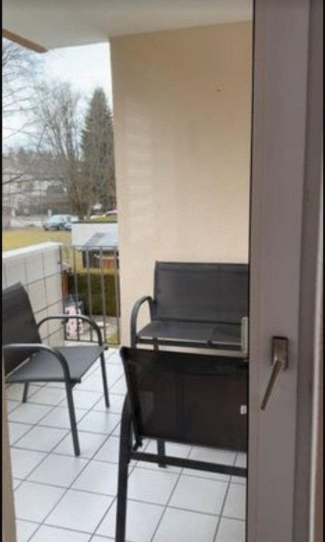 Pronájem bytu 3+1 80 m², Putzbrunner Straße 124a, Ottobrunn, Bavorsko Pronájem bytu 3+1 80 m², Putzbrunner Straße 124a, Ottobrunn, Bavorsko