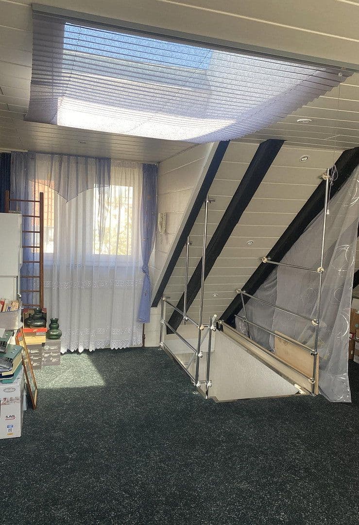 Prodej domu 159 m², pozemek 303 m², Otto-Schusterstr.39, Ostfildern, Bádensko-Württembersko Prodej domu 159 m², pozemek 303 m², Otto-Schusterstr.39, Ostfildern, Bádensko-Württembersko