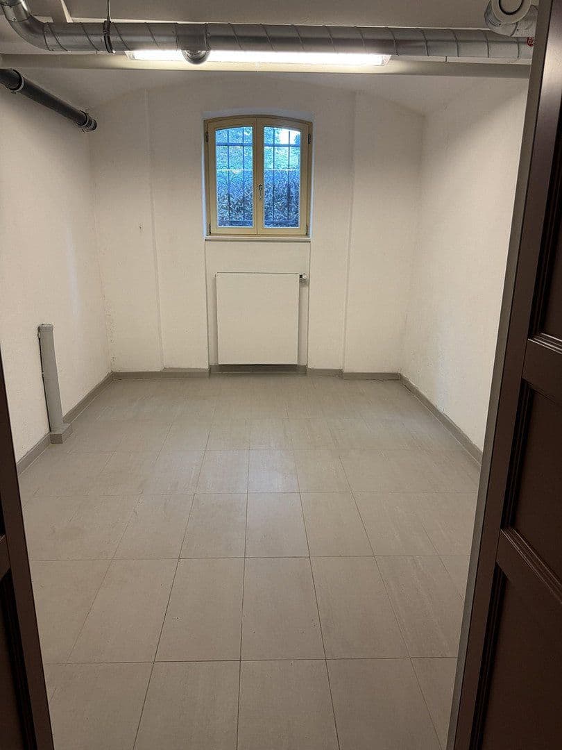 Prodej bytu 4+1 163 m², Berlin, Berlín Prodej bytu 4+1 163 m², Berlin, Berlín