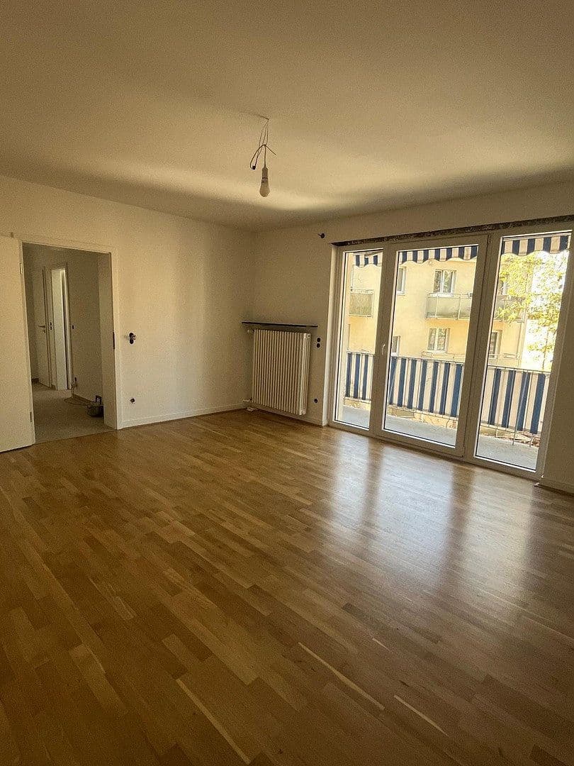 Pronájem bytu 1+1 44 m², Friedrich-Karl-Straße 3, Mannheim, Bádensko-Württembersko Pronájem bytu 1+1 44 m², Friedrich-Karl-Straße 3, Mannheim, Bádensko-Württembersko