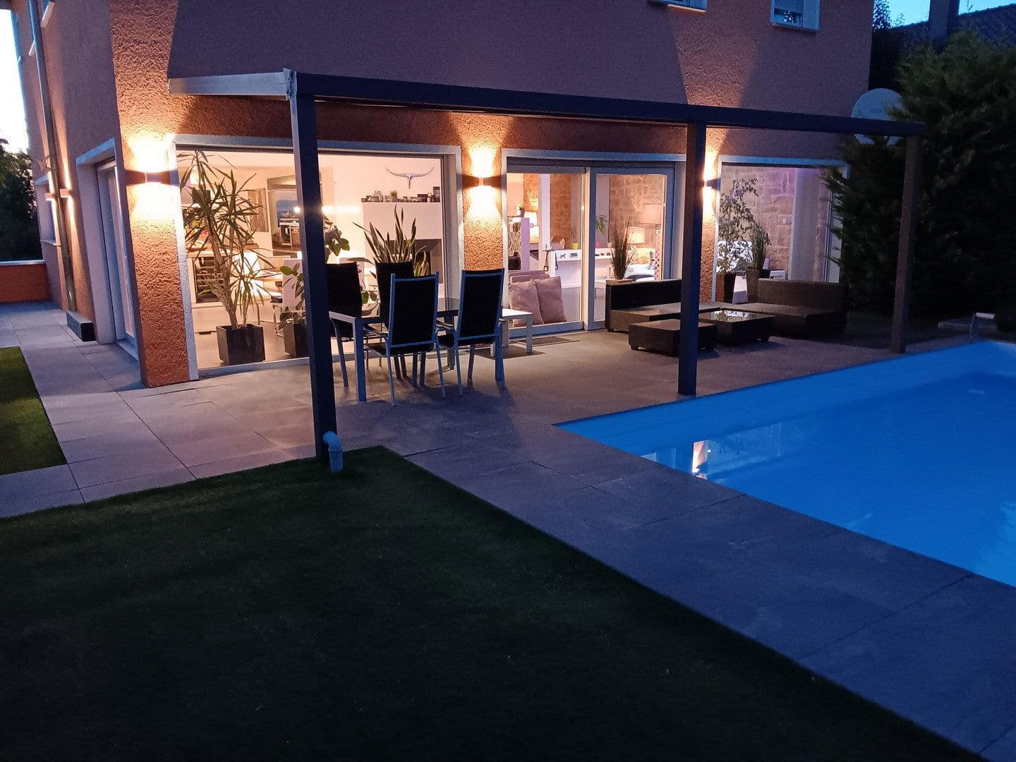 Prodej bytu 4+1 165 m², Malsch, Bádensko-Württembersko Prodej bytu 4+1 165 m², Malsch, Bádensko-Württembersko