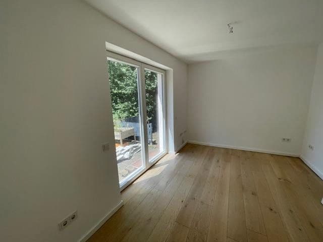 Pronájem bytu 4+1 93 m², Lütticher Straße 550, Cáchy, Severní Porýní-Vestfálsko Pronájem bytu 4+1 93 m², Lütticher Straße 550, Cáchy, Severní Porýní-Vestfálsko