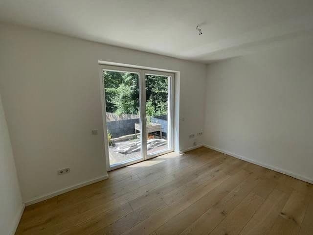 Pronájem bytu 4+1 93 m², Lütticher Straße 550, Cáchy, Severní Porýní-Vestfálsko Pronájem bytu 4+1 93 m², Lütticher Straße 550, Cáchy, Severní Porýní-Vestfálsko