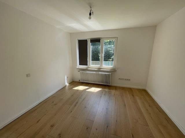 Pronájem bytu 4+1 93 m², Lütticher Straße 550, Cáchy, Severní Porýní-Vestfálsko Pronájem bytu 4+1 93 m², Lütticher Straße 550, Cáchy, Severní Porýní-Vestfálsko