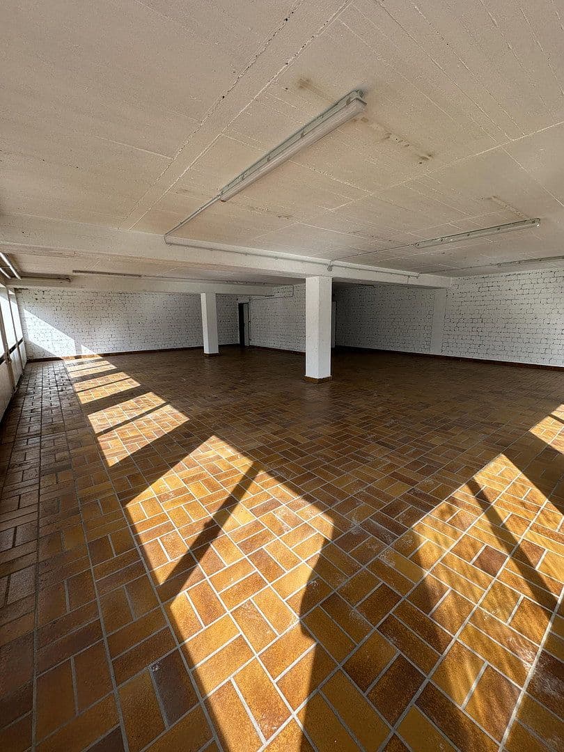 Pronájem nebytového prostoru 1.630 m², Herten, Severní Porýní-Vestfálsko Pronájem nebytového prostoru 1.630 m², Herten, Severní Porýní-Vestfálsko