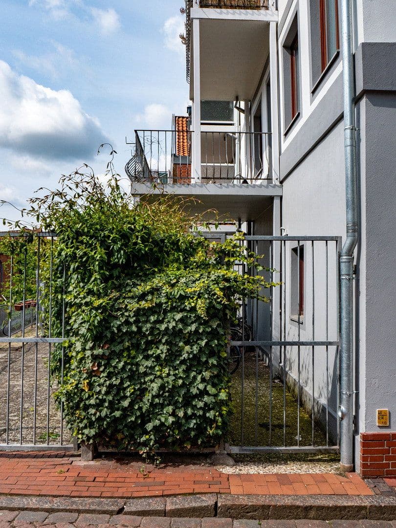 Prodej domu 701 m², pozemek 310 m², Bungenstraße 19, Stade, Dolní Sasko Prodej domu 701 m², pozemek 310 m², Bungenstraße 19, Stade, Dolní Sasko