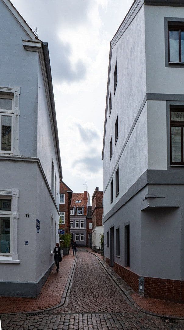 Prodej domu 701 m², pozemek 310 m², Bungenstraße 19, Stade, Dolní Sasko Prodej domu 701 m², pozemek 310 m², Bungenstraße 19, Stade, Dolní Sasko