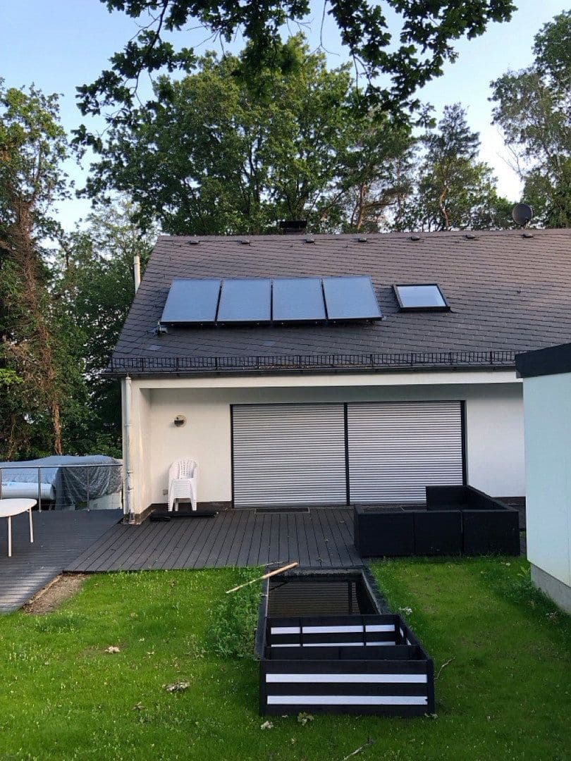 Prodej domu 210 m², pozemek 768 m², Iserlohn, Severní Porýní-Vestfálsko Prodej domu 210 m², pozemek 768 m², Iserlohn, Severní Porýní-Vestfálsko