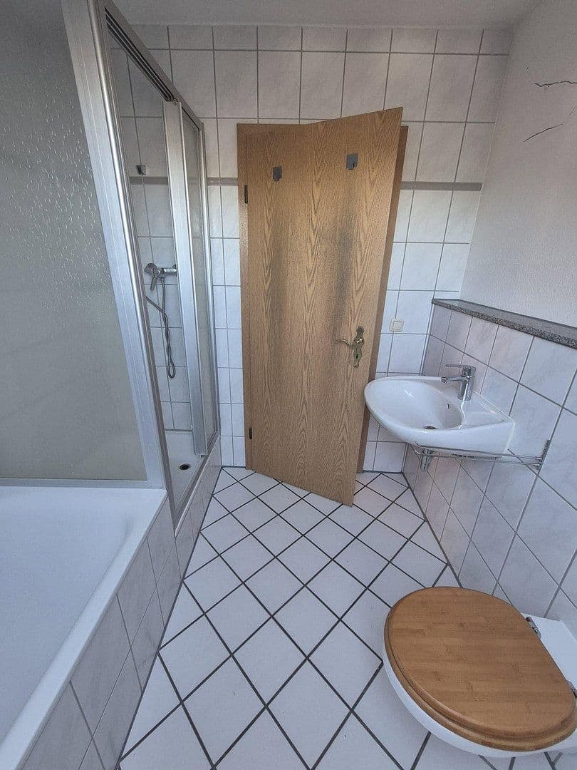 Pronájem bytu 3+1 78 m², Jülicher Str. 8, Jüchen, Severní Porýní-Vestfálsko Pronájem bytu 3+1 78 m², Jülicher Str. 8, Jüchen, Severní Porýní-Vestfálsko