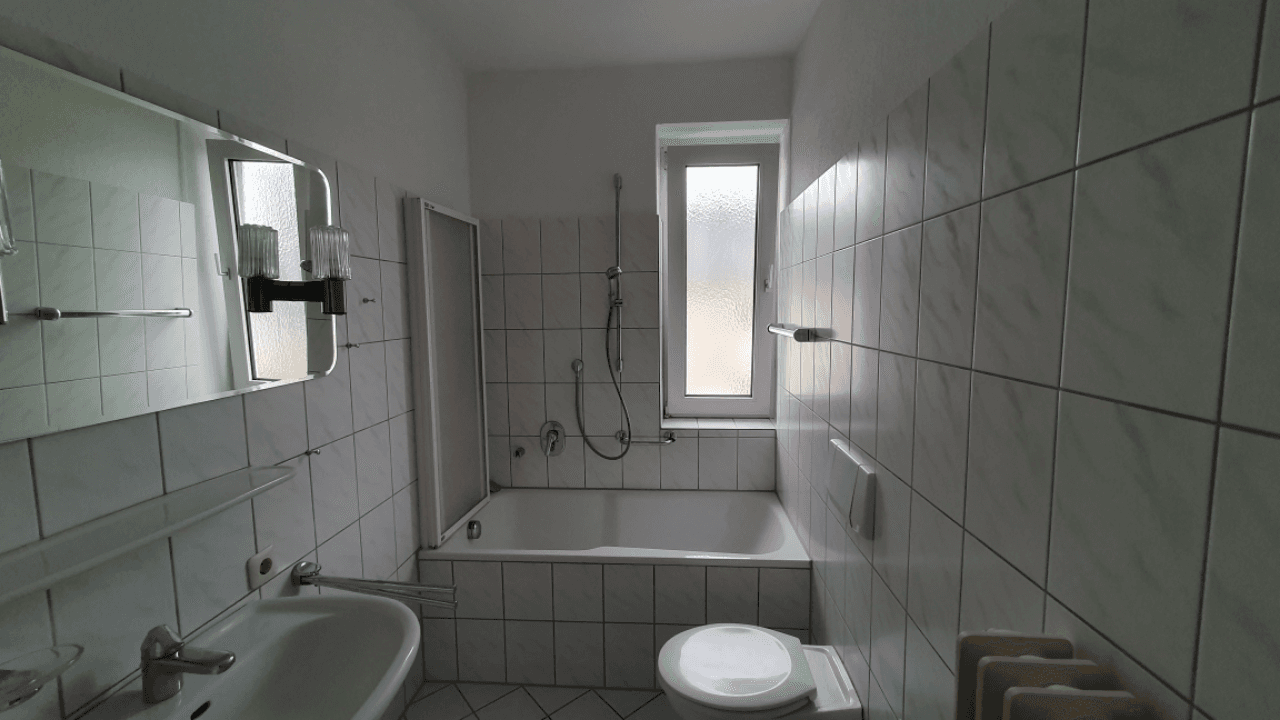 Pronájem bytu 4+1 100 m², Schatenstr. 14, Bielefeld, Severní Porýní-Vestfálsko Pronájem bytu 4+1 100 m², Schatenstr. 14, Bielefeld, Severní Porýní-Vestfálsko