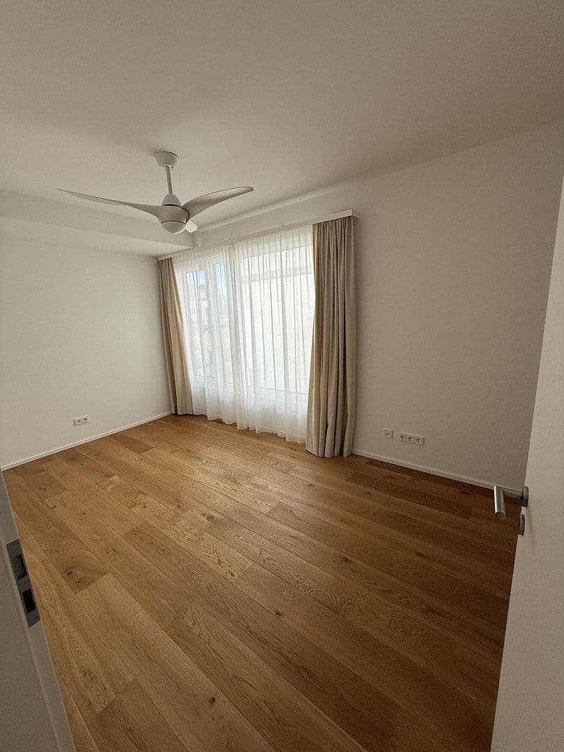 Pronájem domu 185 m², pozemek 260 m², An der Riedhohl 19, Bad Homburg vor der Höhe, Hessen Pronájem domu 185 m², pozemek 260 m², An der Riedhohl 19, Bad Homburg vor der Höhe, Hessen