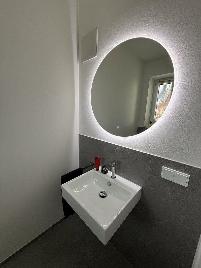 Pronájem domu 185 m², pozemek 260 m², An der Riedhohl 19, Bad Homburg vor der Höhe, Hessen Pronájem domu 185 m², pozemek 260 m², An der Riedhohl 19, Bad Homburg vor der Höhe, Hessen
