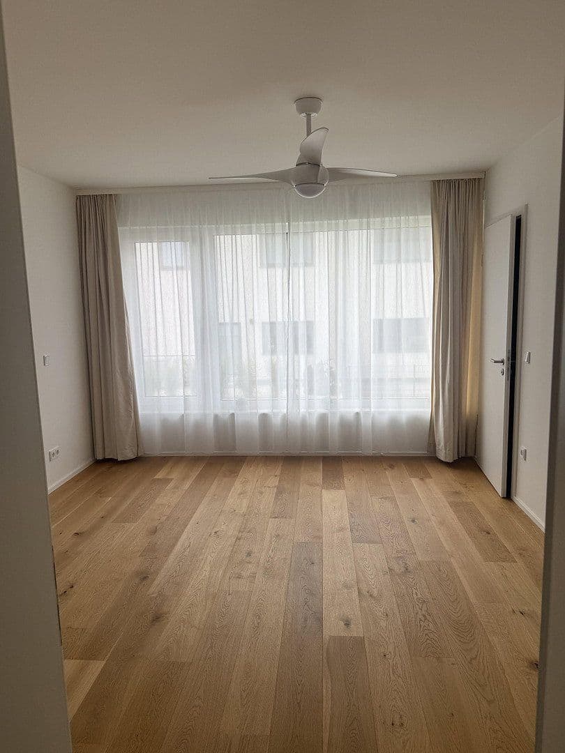 Pronájem domu 185 m², pozemek 260 m², An der Riedhohl 19, Bad Homburg vor der Höhe, Hessen Pronájem domu 185 m², pozemek 260 m², An der Riedhohl 19, Bad Homburg vor der Höhe, Hessen