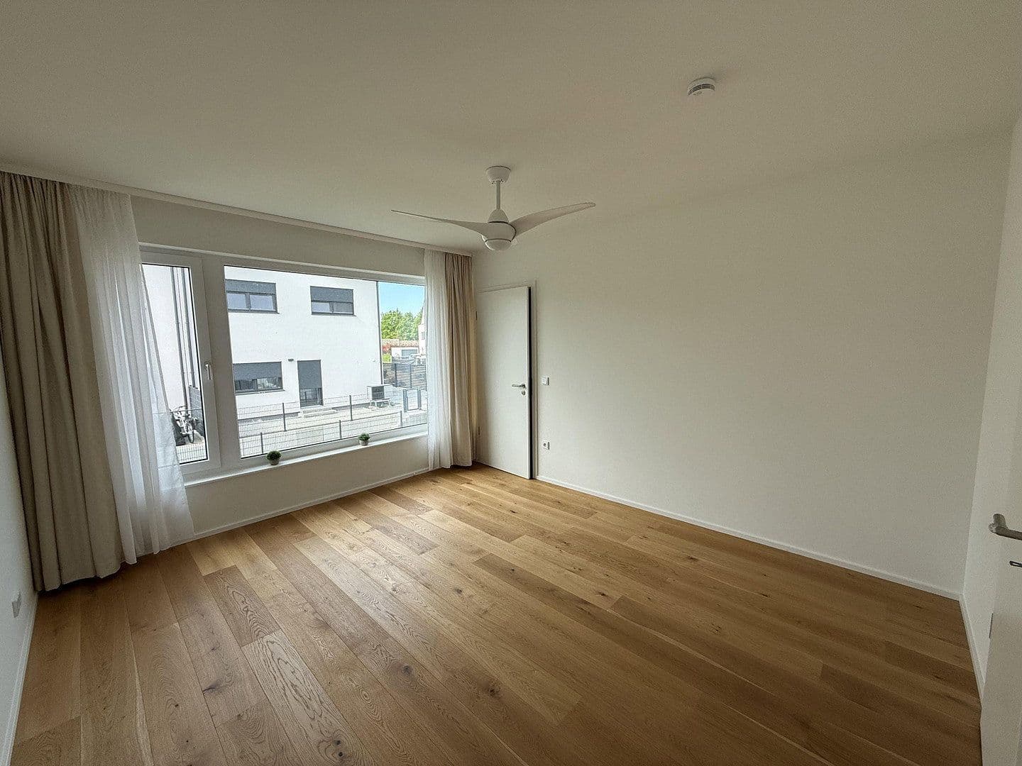 Pronájem domu 185 m², pozemek 260 m², An der Riedhohl 19, Bad Homburg vor der Höhe, Hessen Pronájem domu 185 m², pozemek 260 m², An der Riedhohl 19, Bad Homburg vor der Höhe, Hessen